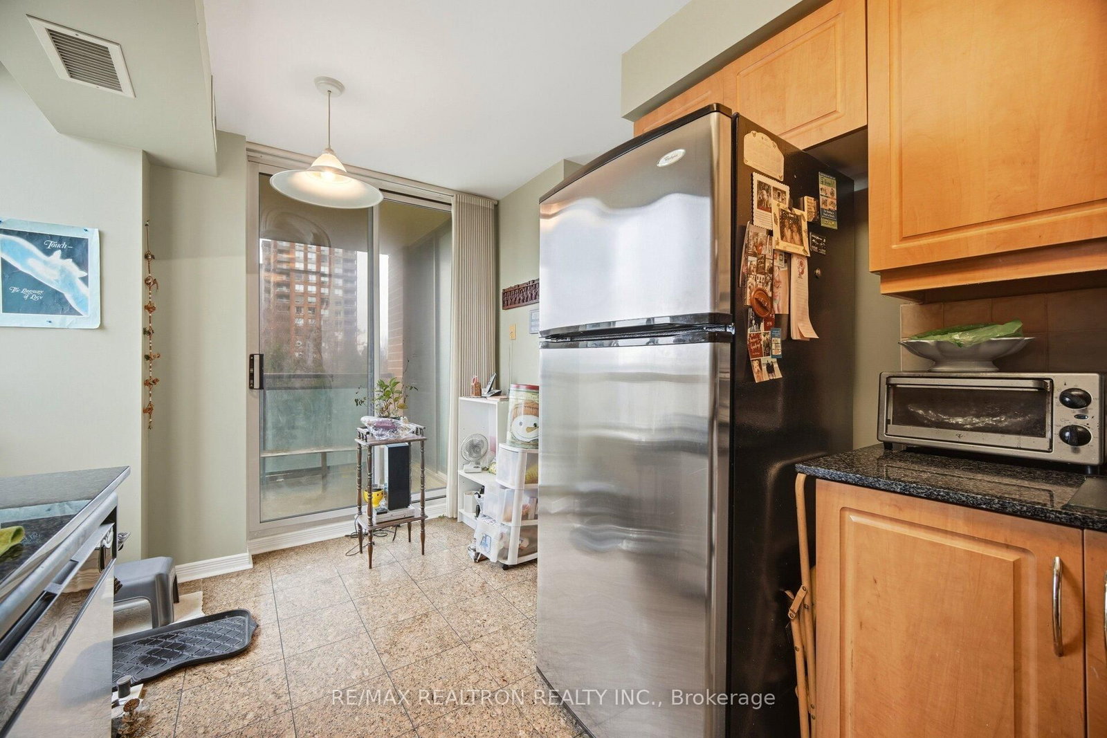 Condo for sale at 411-330 Red Maple Road, Richmond Hill, Ontario, L4C 0T6 - Langstaff - MLS: N12994502