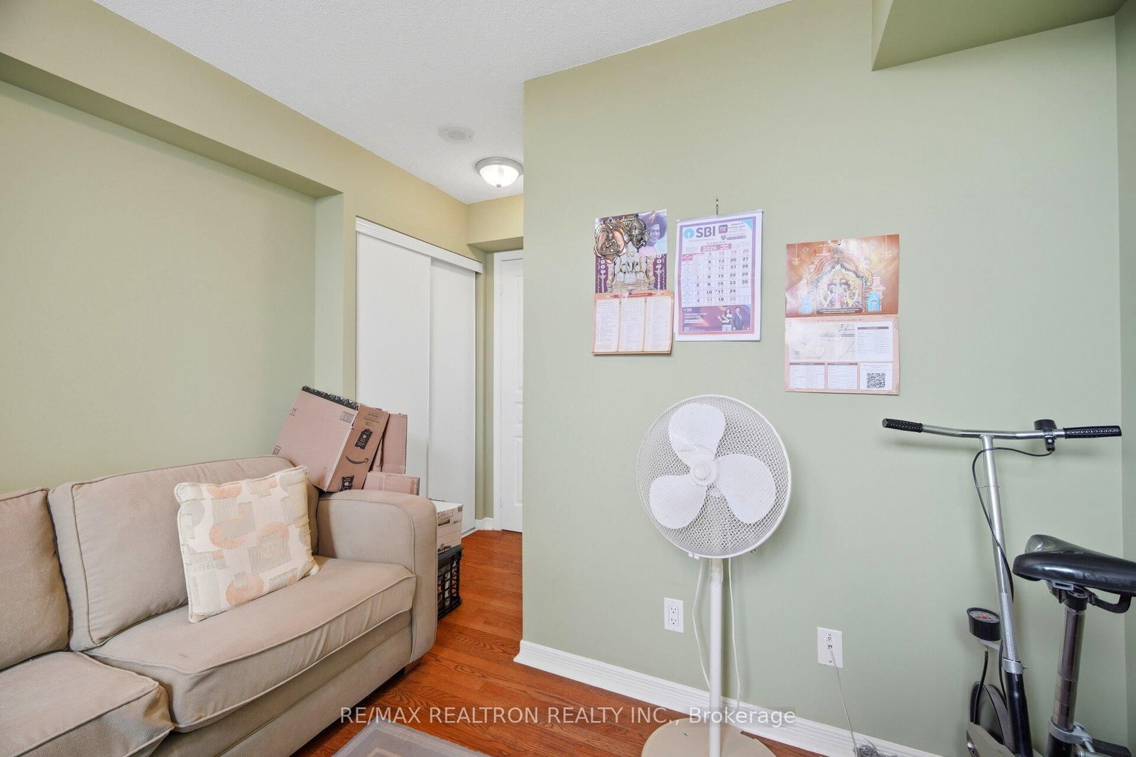 Condo for sale at 411-330 Red Maple Road, Richmond Hill, Ontario, L4C 0T6 - Langstaff - MLS: N12994502