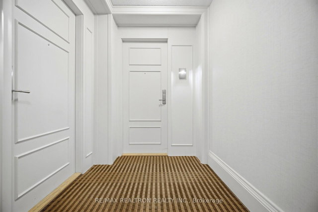 411 - 330 Red Maple Road