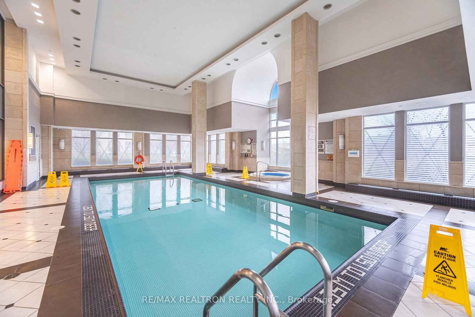 Condo for sale at 411-330 Red Maple Road, Richmond Hill, Ontario, L4C 0T6 - Langstaff - MLS: N12994502