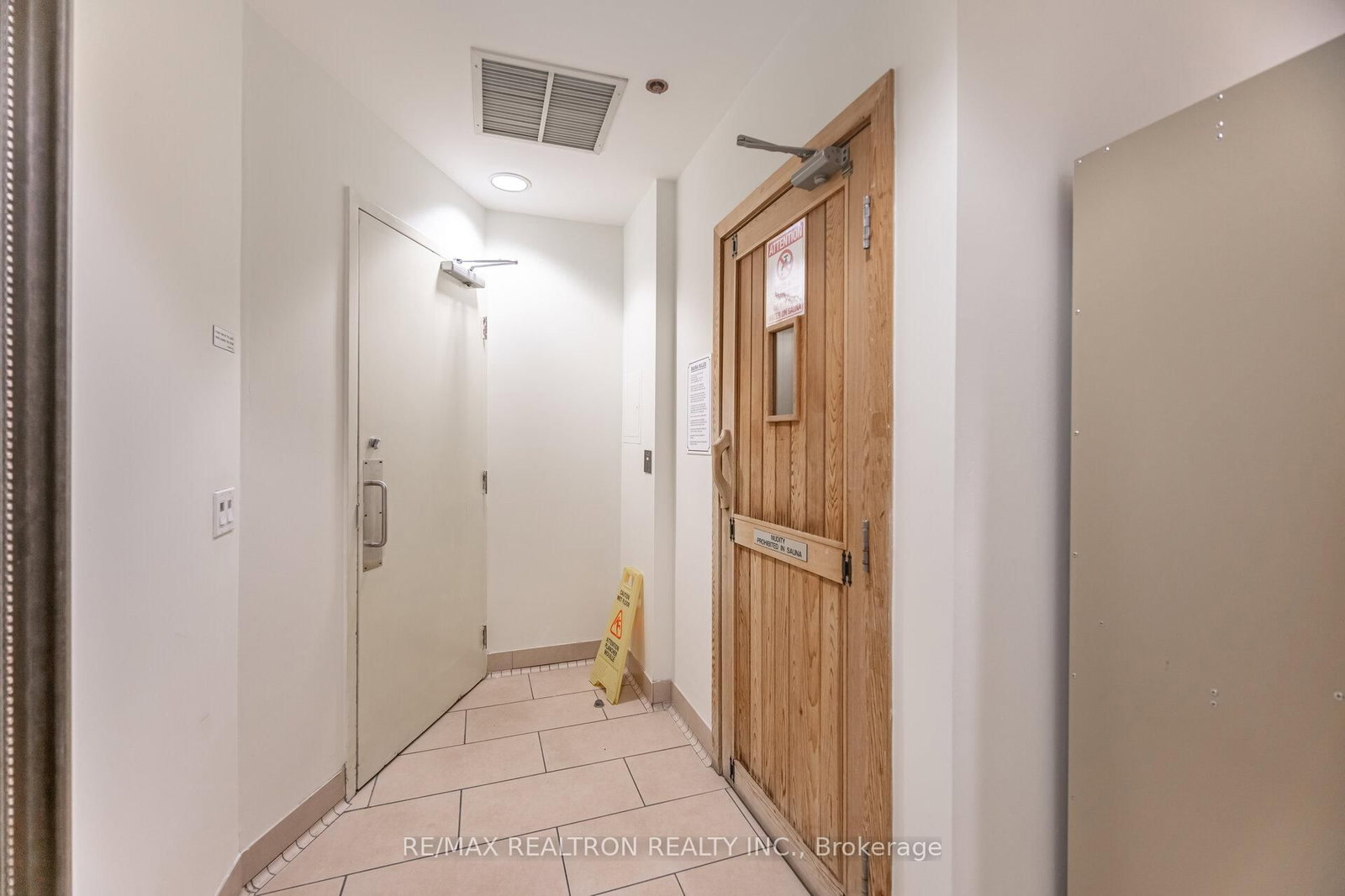 Condo for sale at 411-330 Red Maple Road, Richmond Hill, Ontario, L4C 0T6 - Langstaff - MLS: N12994502