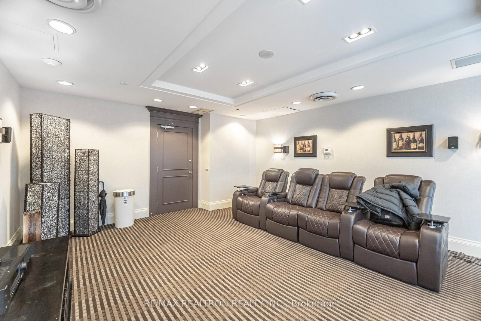 Condo for sale at 411-330 Red Maple Road, Richmond Hill, Ontario, L4C 0T6 - Langstaff - MLS: N12994502