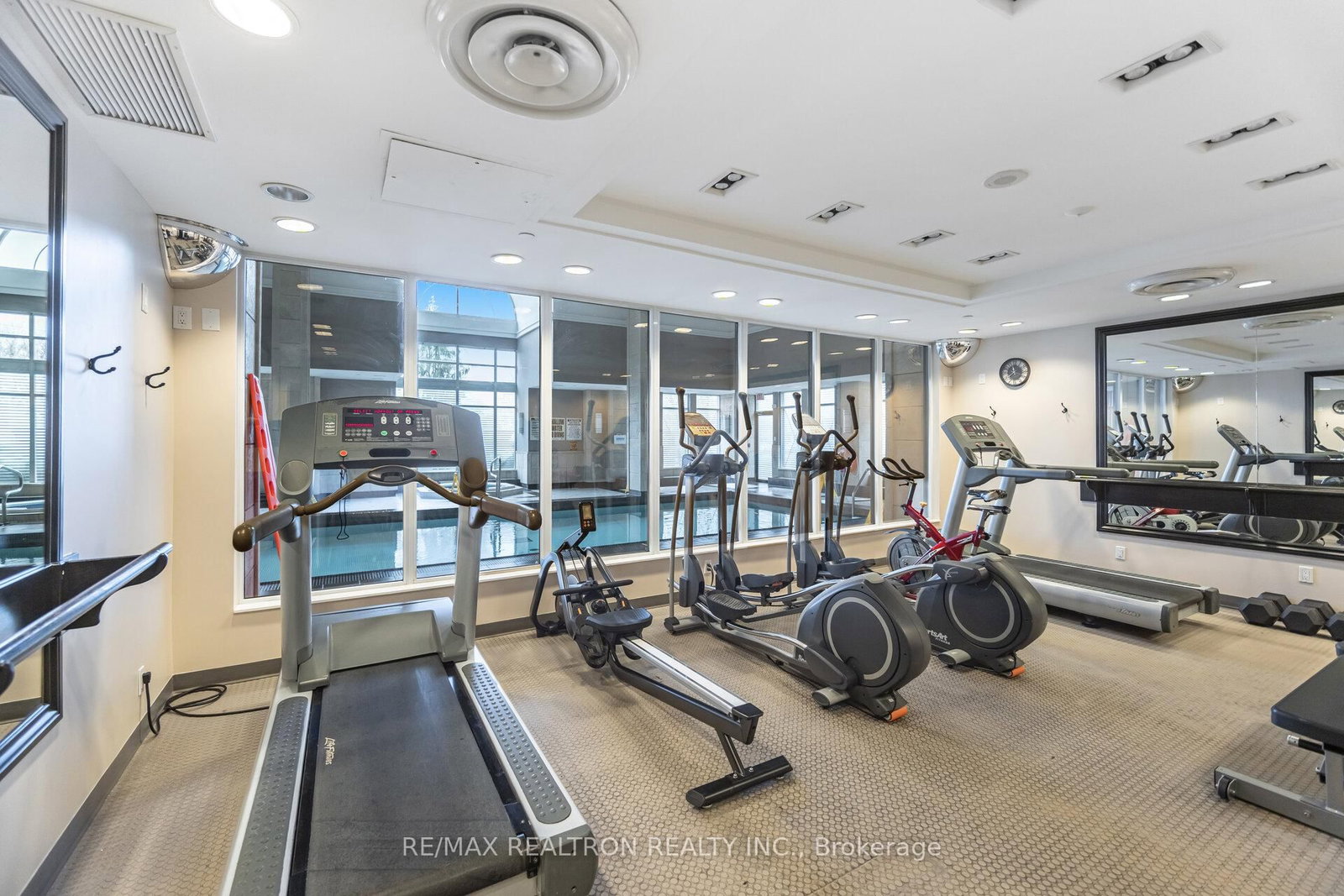 330 Red Maple Road, Unit 411 - Photo 49