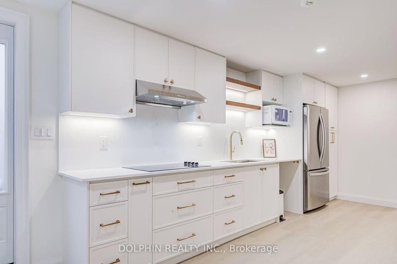 home for lease on Bsmt 40 Braeside Square