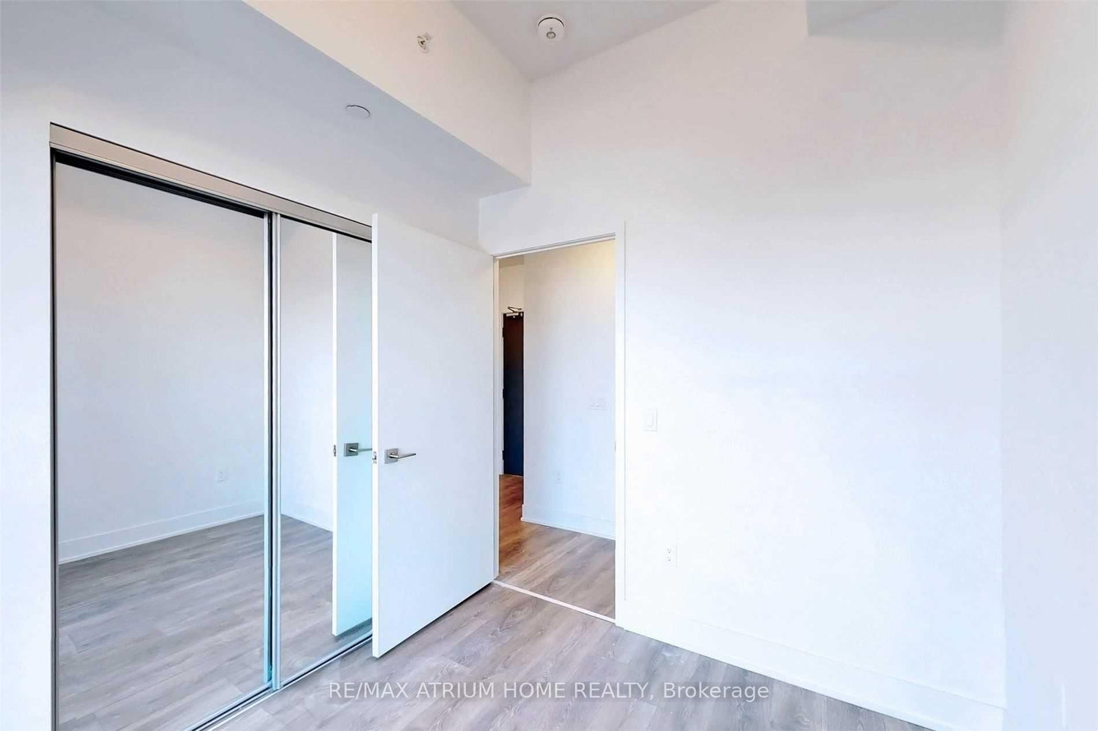 2908 Highway 7 Road, Unit 611 - Photo 23