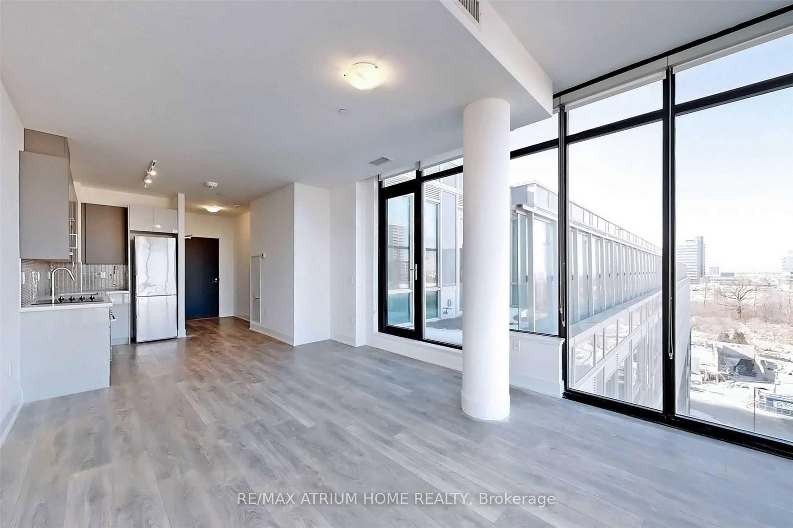 2908 Highway 7 Road, Unit 611 - Photo 8