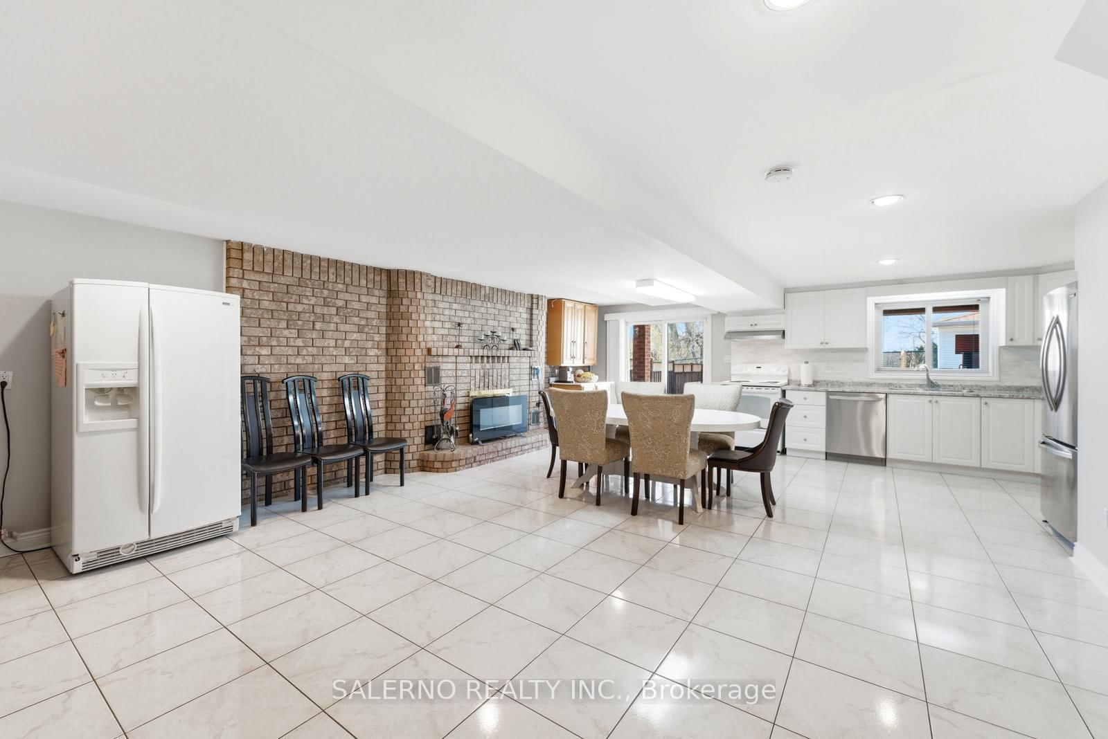 Detached House for sale at 125 Kaiser Drive, Vaughan, Ontario, L4L 3V3 - West Woodbridge - MLS: N12994806