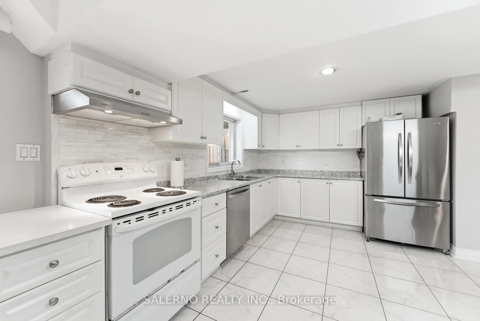 Detached House for sale at 125 Kaiser Drive, Vaughan, Ontario, L4L 3V3 - West Woodbridge - MLS: N12994806