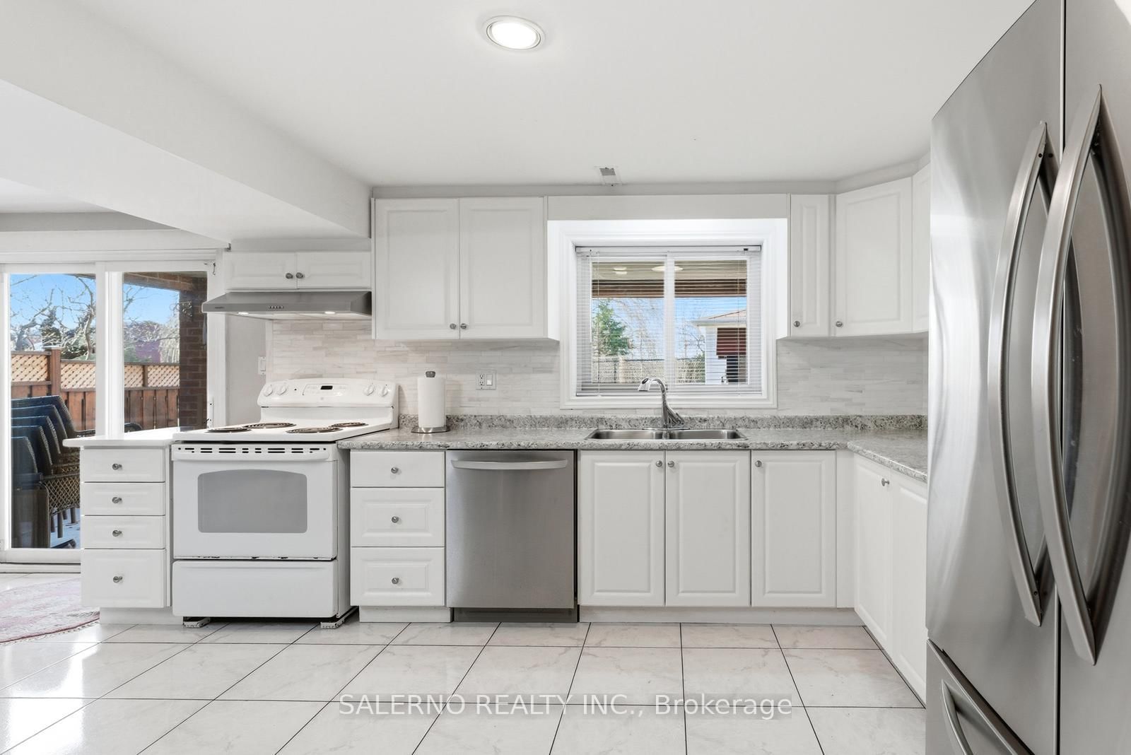 Detached House for sale at 125 Kaiser Drive, Vaughan, Ontario, L4L 3V3 - West Woodbridge - MLS: N12994806