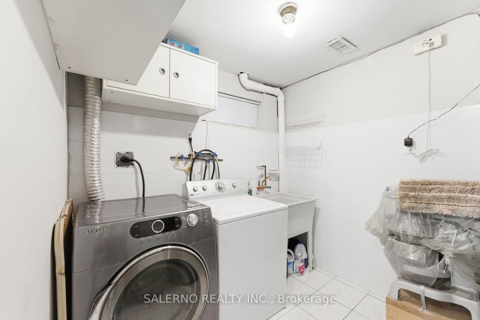 Detached House for sale at 125 Kaiser Drive, Vaughan, Ontario, L4L 3V3 - West Woodbridge - MLS: N12994806