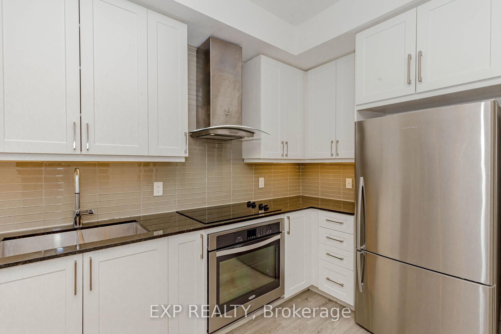 9608 Yonge Street, Unit 1603 - Photo 24