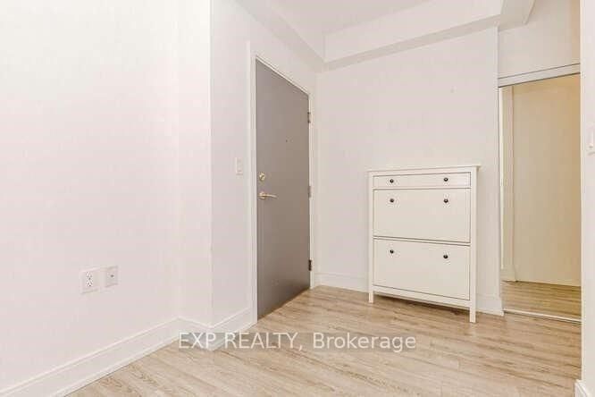 9608 Yonge Street, Unit 1603 - Photo 4