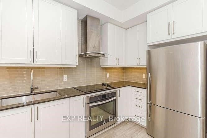 9608 Yonge Street, Unit 1603 - Photo 9