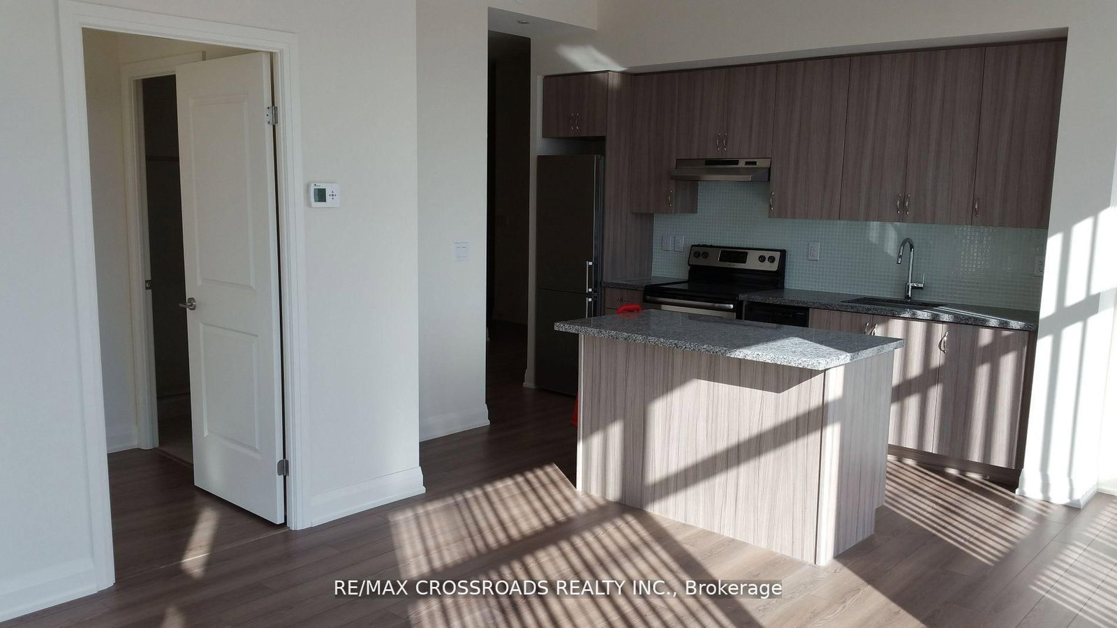 8763 Bayview Avenue, Unit 207 - Photo 4