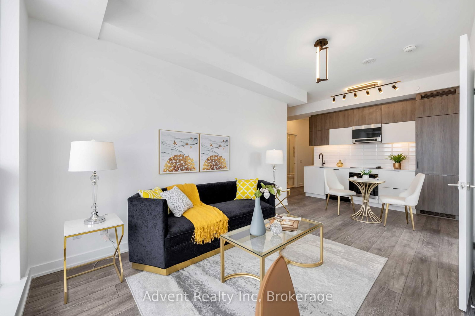 8888 YONGE Street, Unit 412 - Photo 6