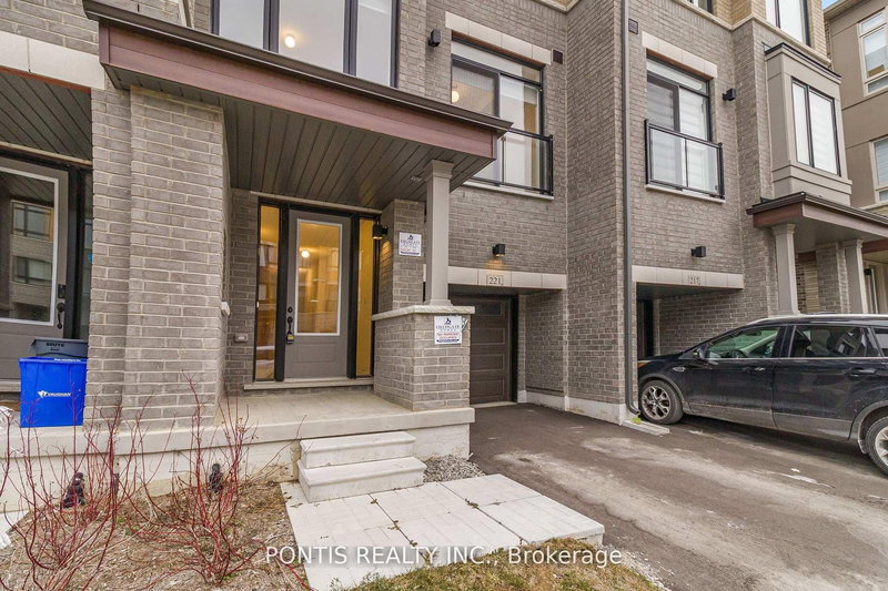 221 Tennant Circ, Vaughan, L4H 5L4 | Image 2
