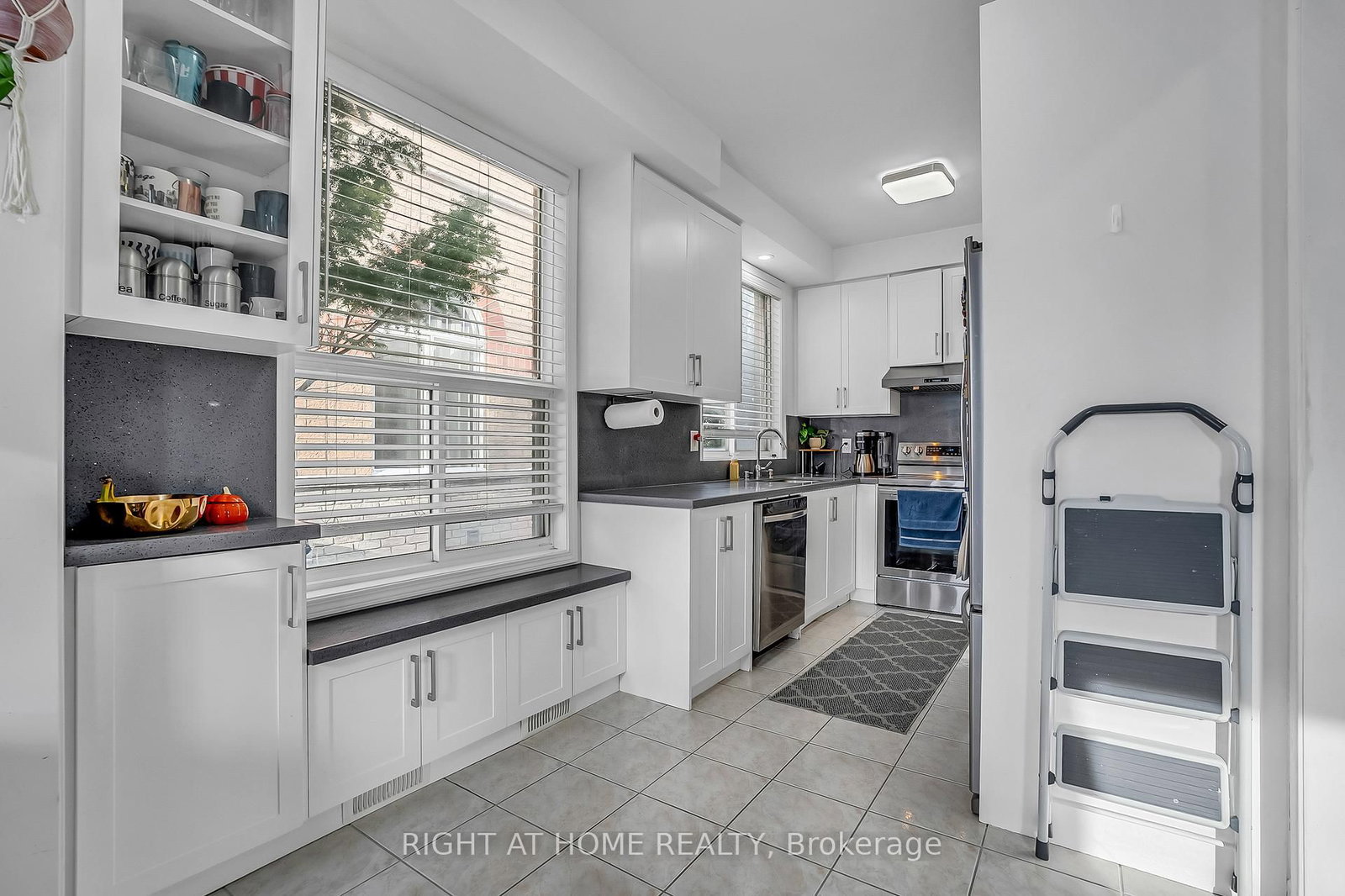 Townhouse for sale at 89 Cornell Park Avenue, Markham, Ontario, L6B 1B6 - Cornell - MLS: N12995226