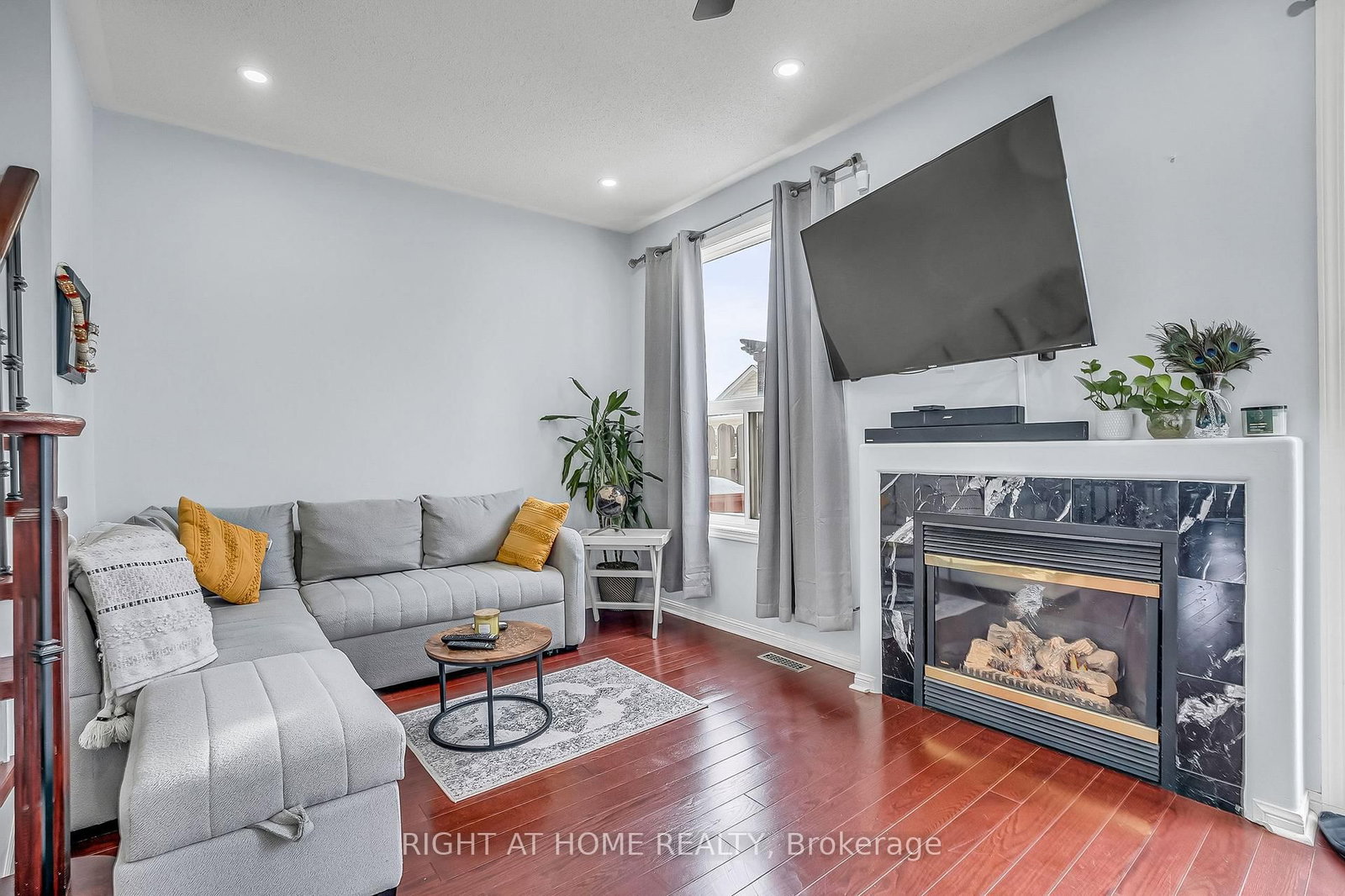 Townhouse for sale at 89 Cornell Park Avenue, Markham, Ontario, L6B 1B6 - Cornell - MLS: N12995226