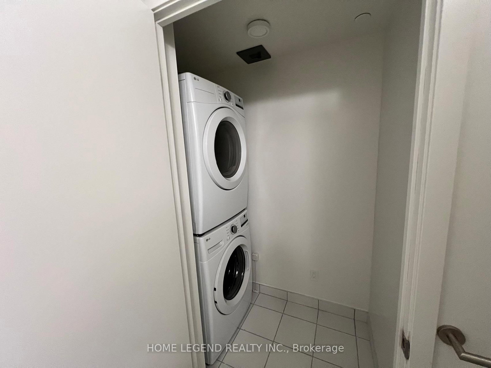 38 Simcoe Promenade, Unit 715 - Photo 11