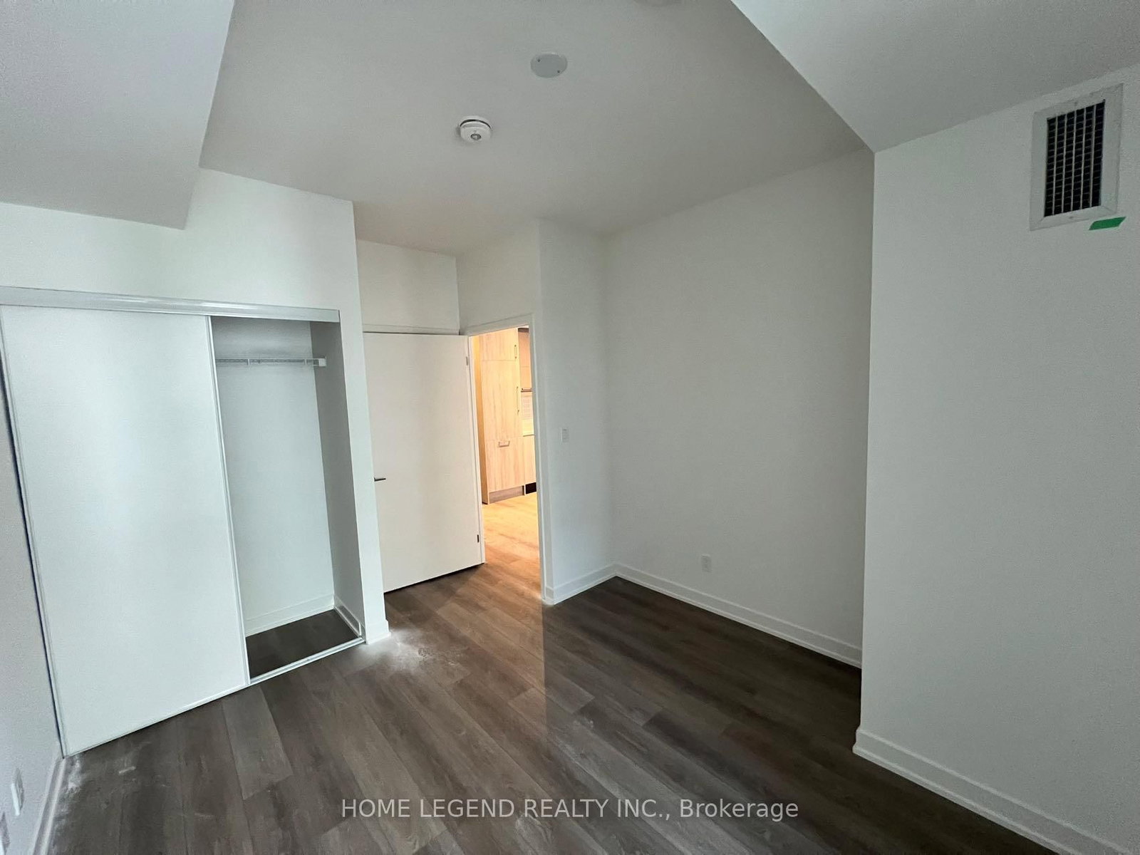 38 Simcoe Promenade, Unit 715 - Photo 9