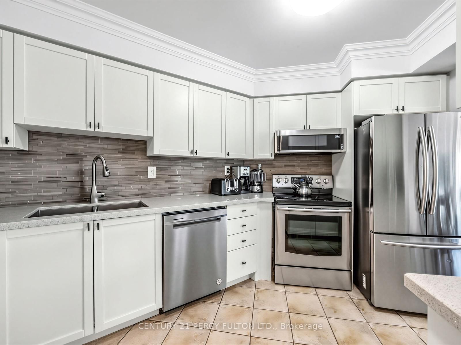 745 New Westminster Drive, Unit 201 - Photo 10