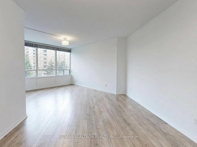 406 - 120 Promenade Circ, Vaughan, L4J 7W9 | Image 2