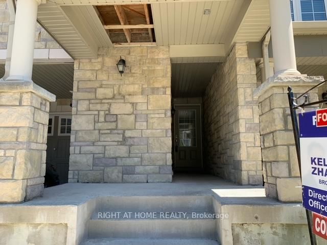 43 Minlow Way, Aurora, L3X 1V9 | Image 2