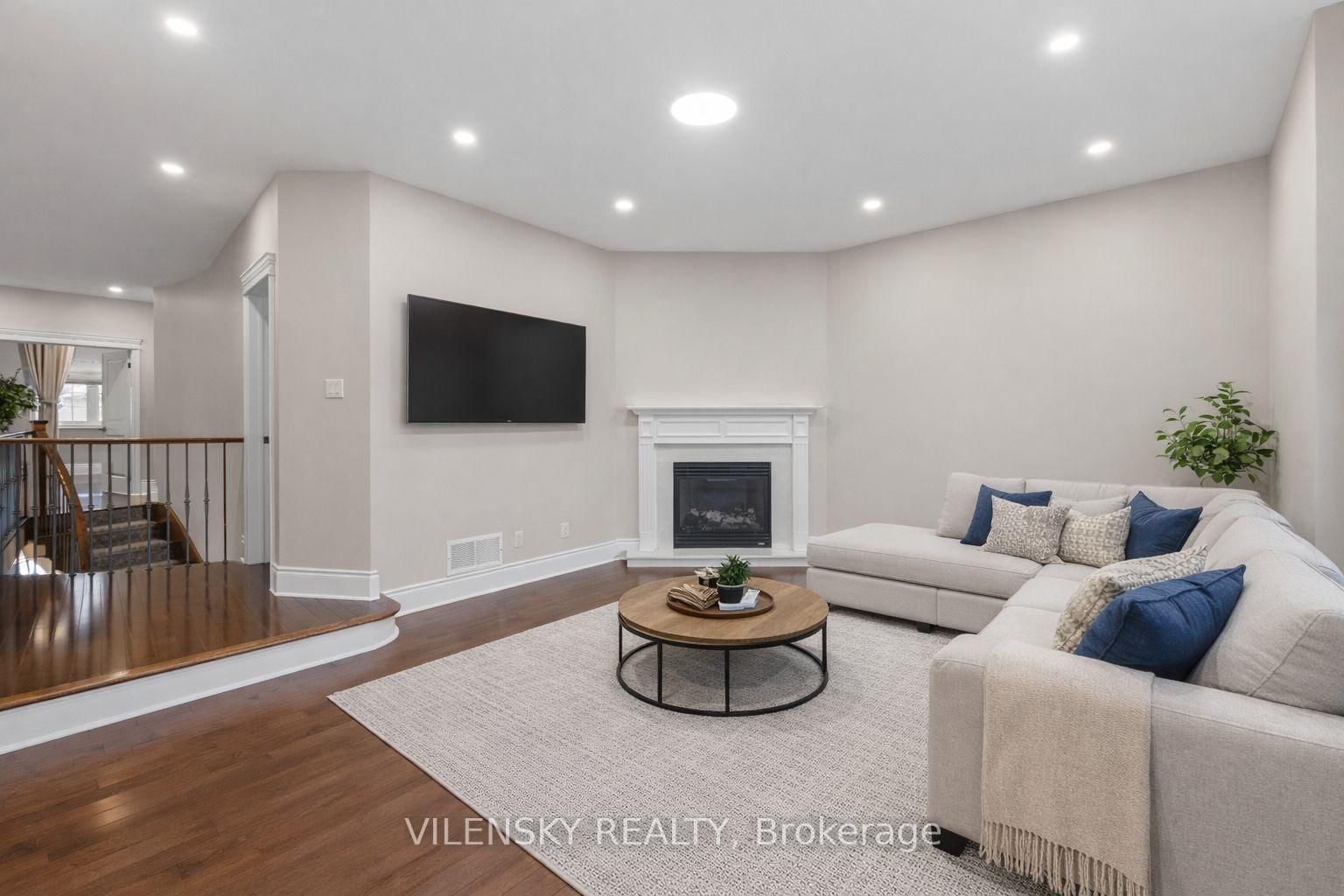 Detached House for sale at 235 Israel Zilber Drive, Vaughan, Ontario, L6A 0L5 - Patterson - MLS: N12995646