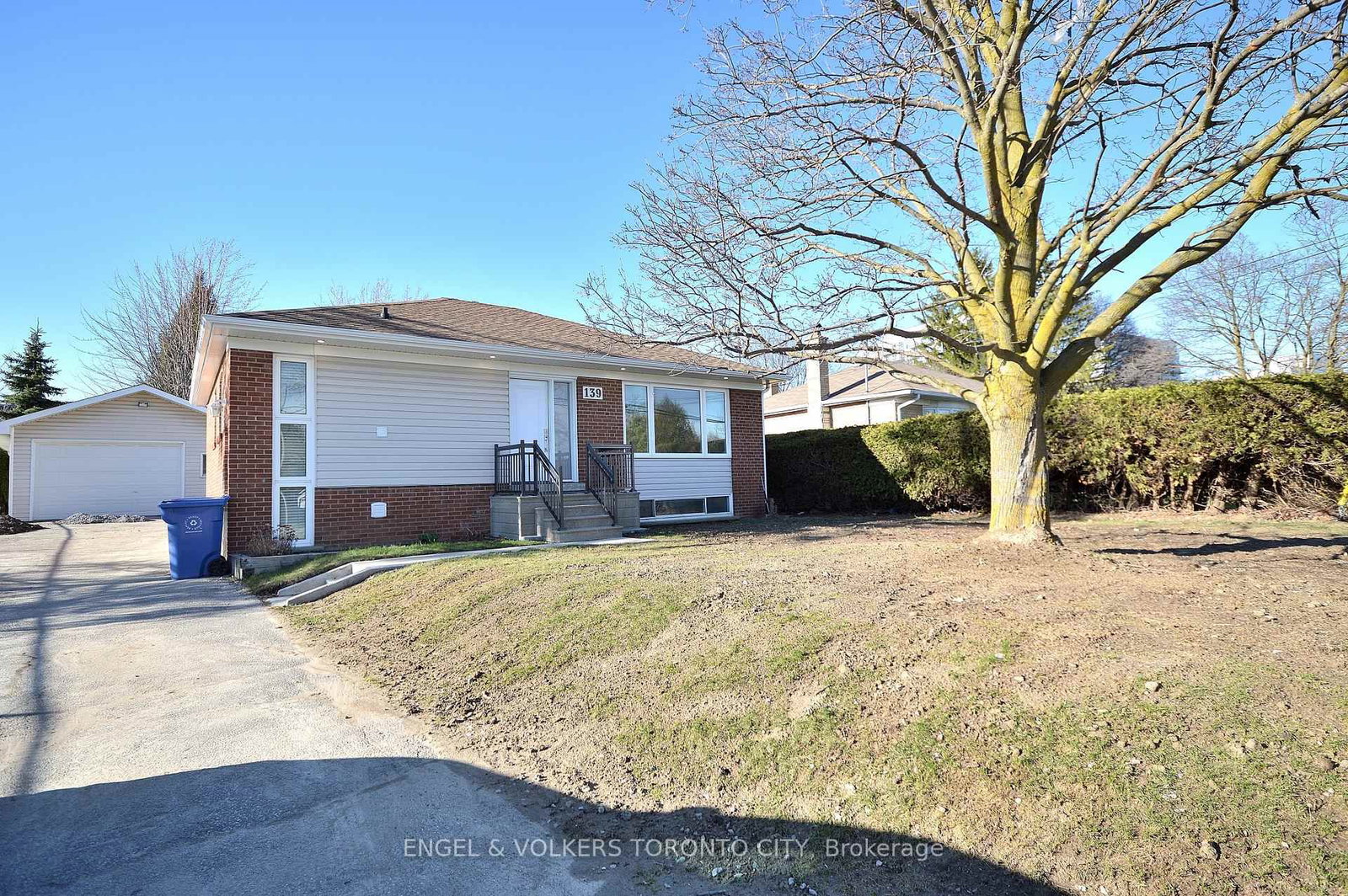 139 Queen Street, Unit Main Floor - Photo 2