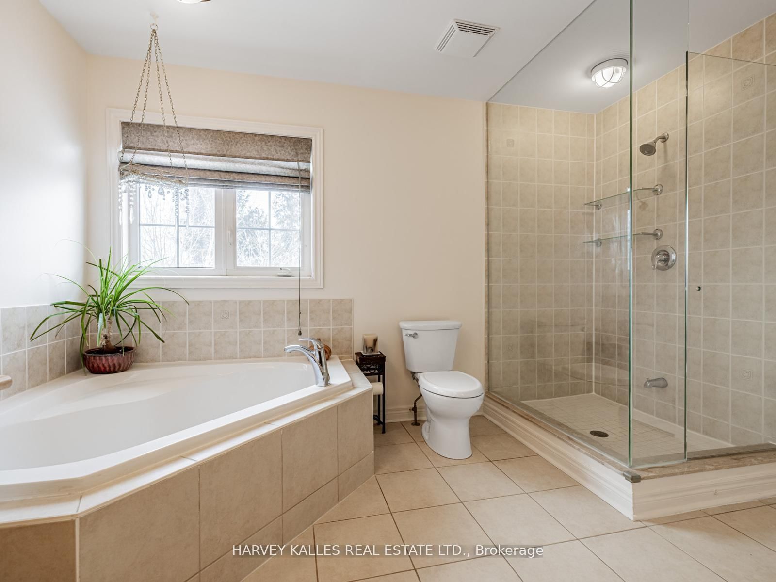 Detached House for sale at 12 Barberry Crescent, Richmond Hill, Ontario, L4E 4S5 - Oak Ridges - MLS: N12995880