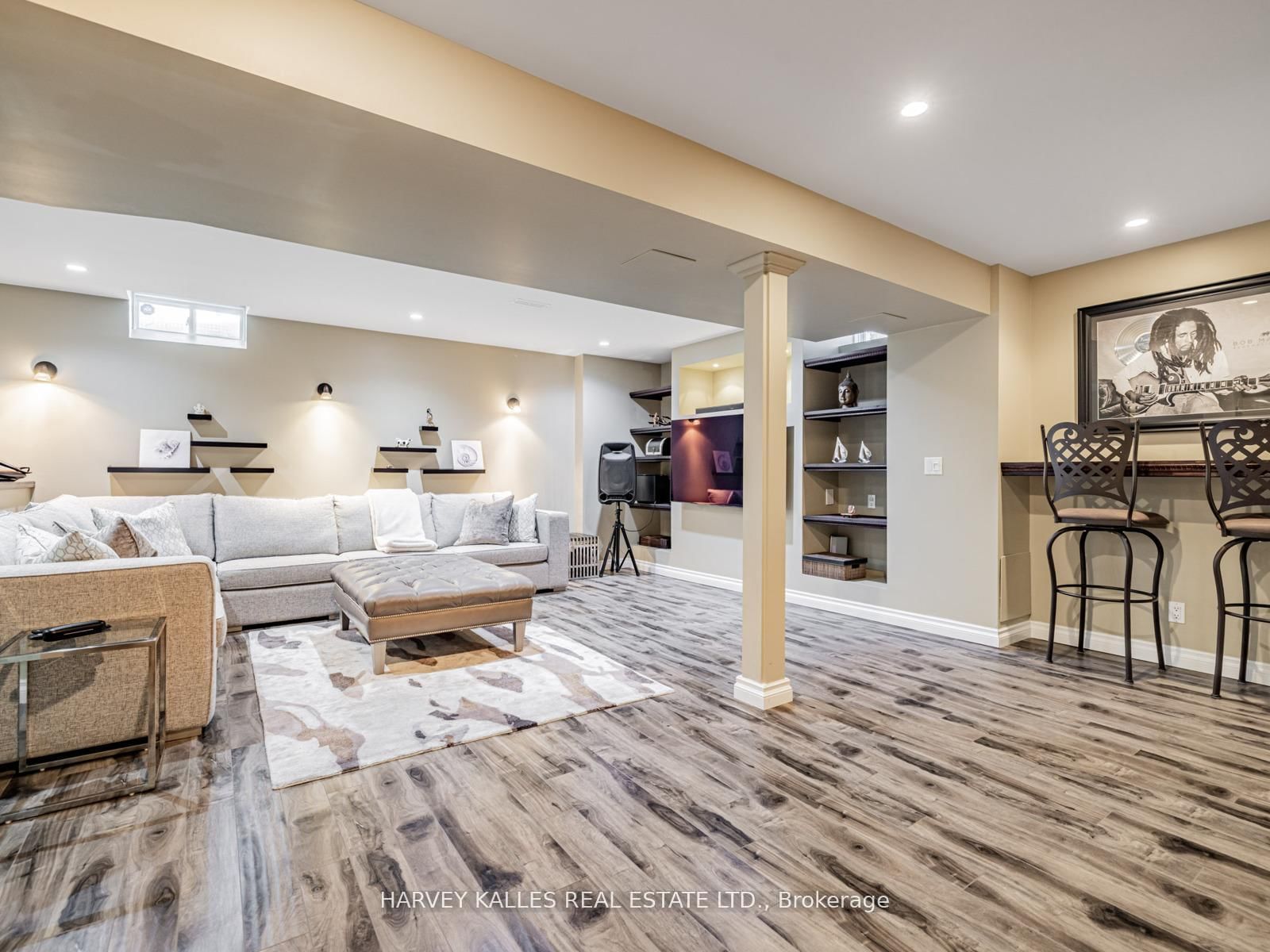 Detached House for sale at 12 Barberry Crescent, Richmond Hill, Ontario, L4E 4S5 - Oak Ridges - MLS: N12995880