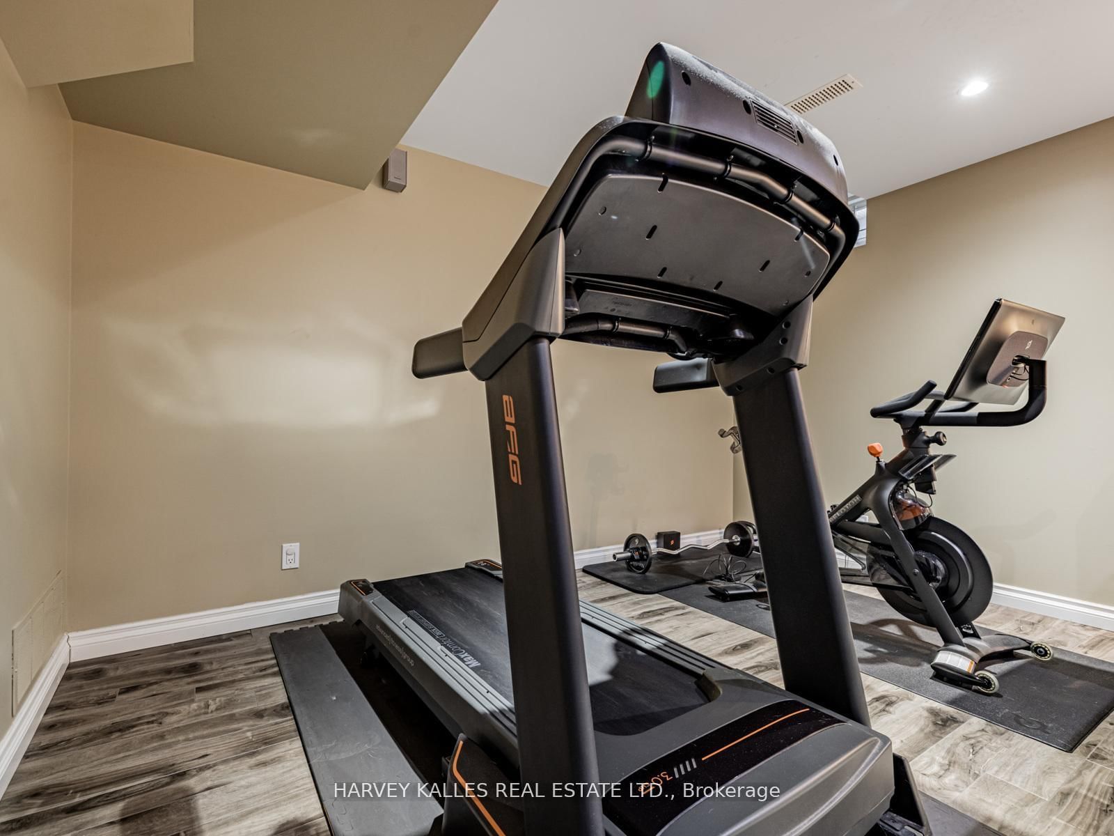 Detached House for sale at 12 Barberry Crescent, Richmond Hill, Ontario, L4E 4S5 - Oak Ridges - MLS: N12995880