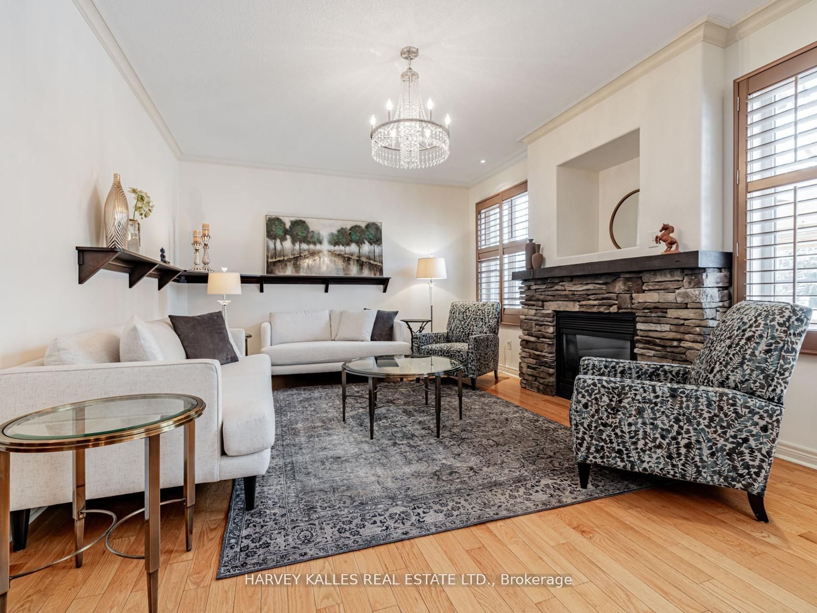 Detached House for sale at 12 Barberry Crescent, Richmond Hill, Ontario, L4E 4S5 - Oak Ridges - MLS: N12995880