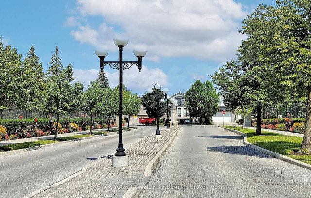 514 - 7 Townsgate Drive