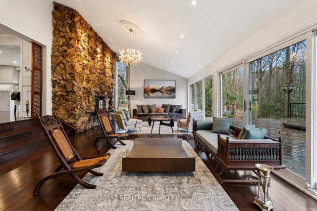 14038 Bayview Avenue