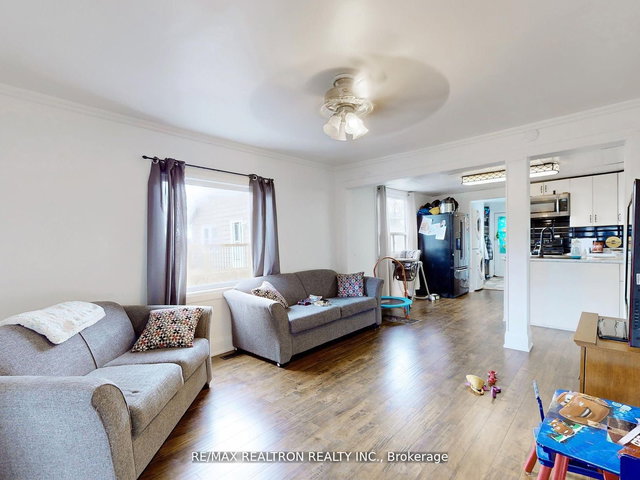 156 The Queensway Street S