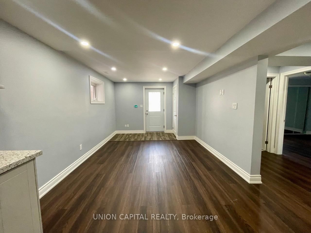 58 Clamerten Road, Unit Walkout Basement - Photo 6