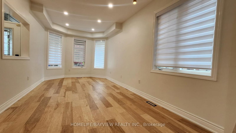 (Main) - 51 Waldron Cres, Richmond Hill, L4E 4A3 | Image 3