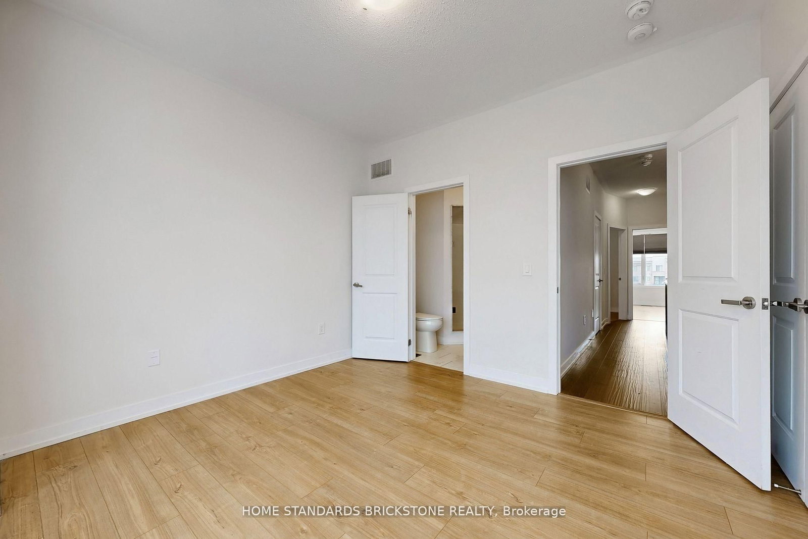 215 Salterton Circle • Vaughan, ON photo 25
