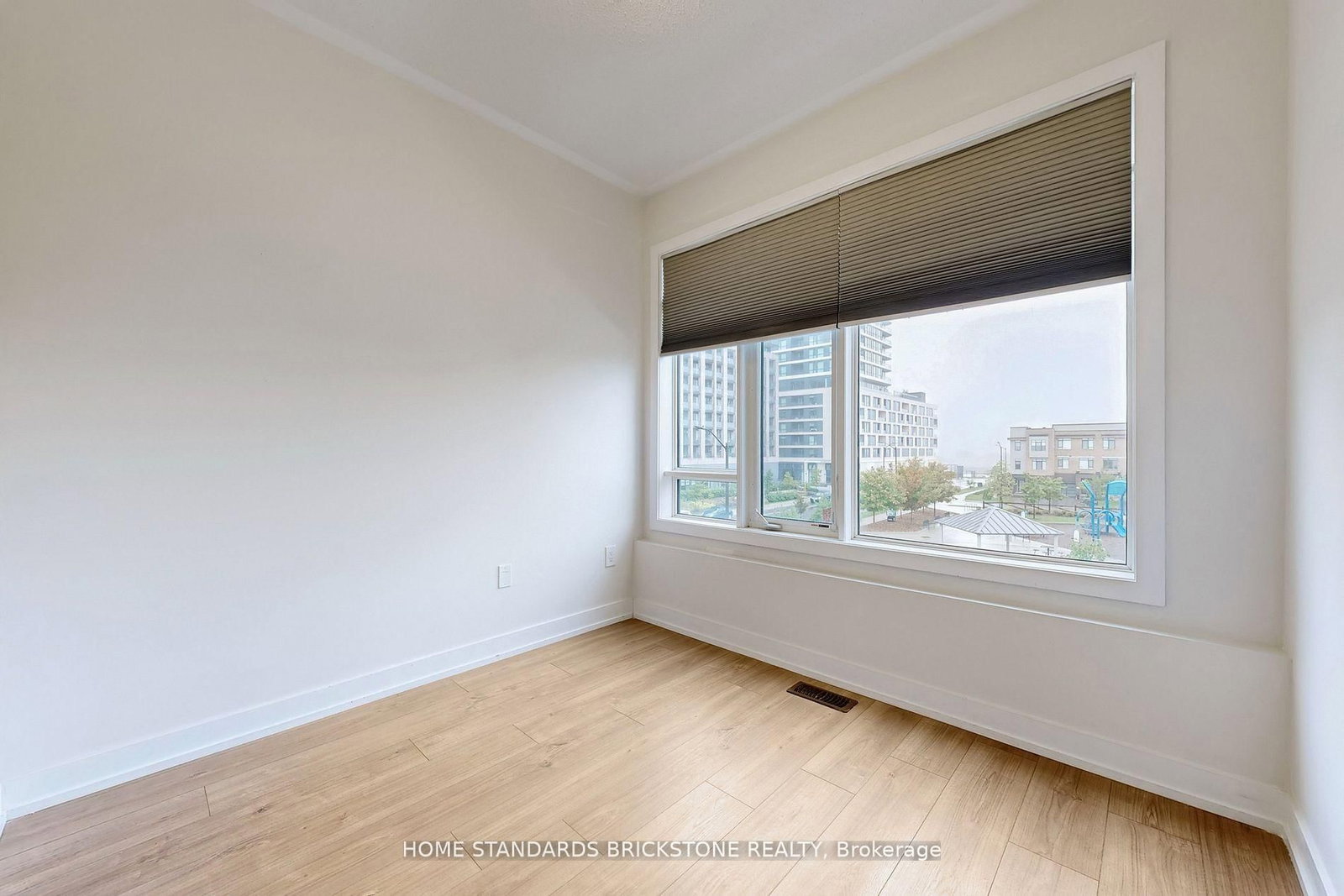 215 Salterton Circle • Vaughan, ON photo 28
