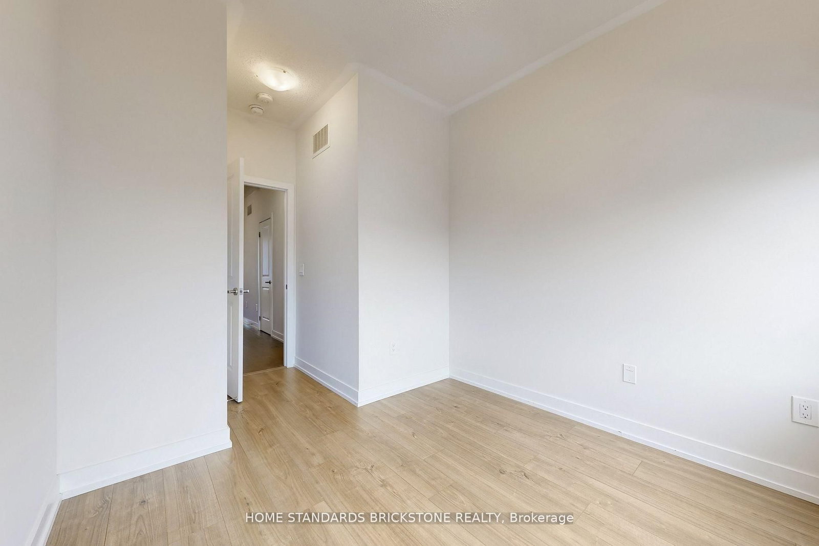 215 Salterton Circle • Vaughan, ON photo 30
