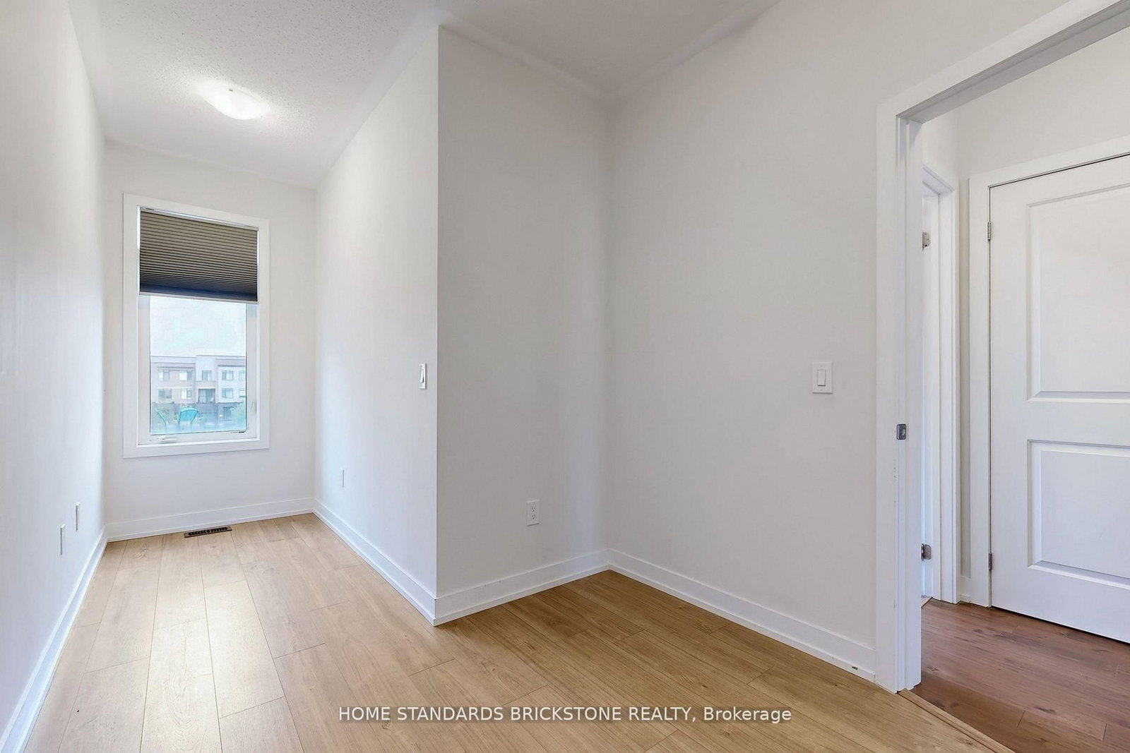 215 Salterton Circle • Vaughan, ON photo 32