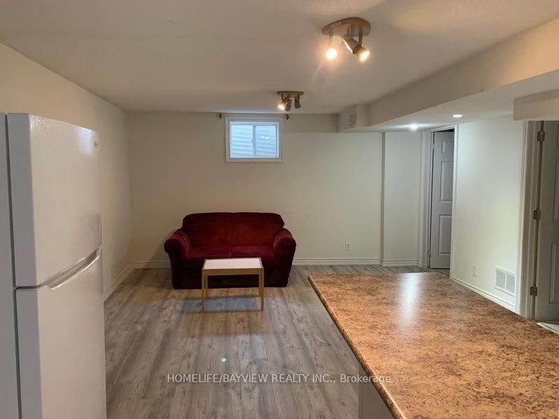 Bsmnt - 14 Guildwood Dr, Richmond Hill, L4C 8G8 | Image 3