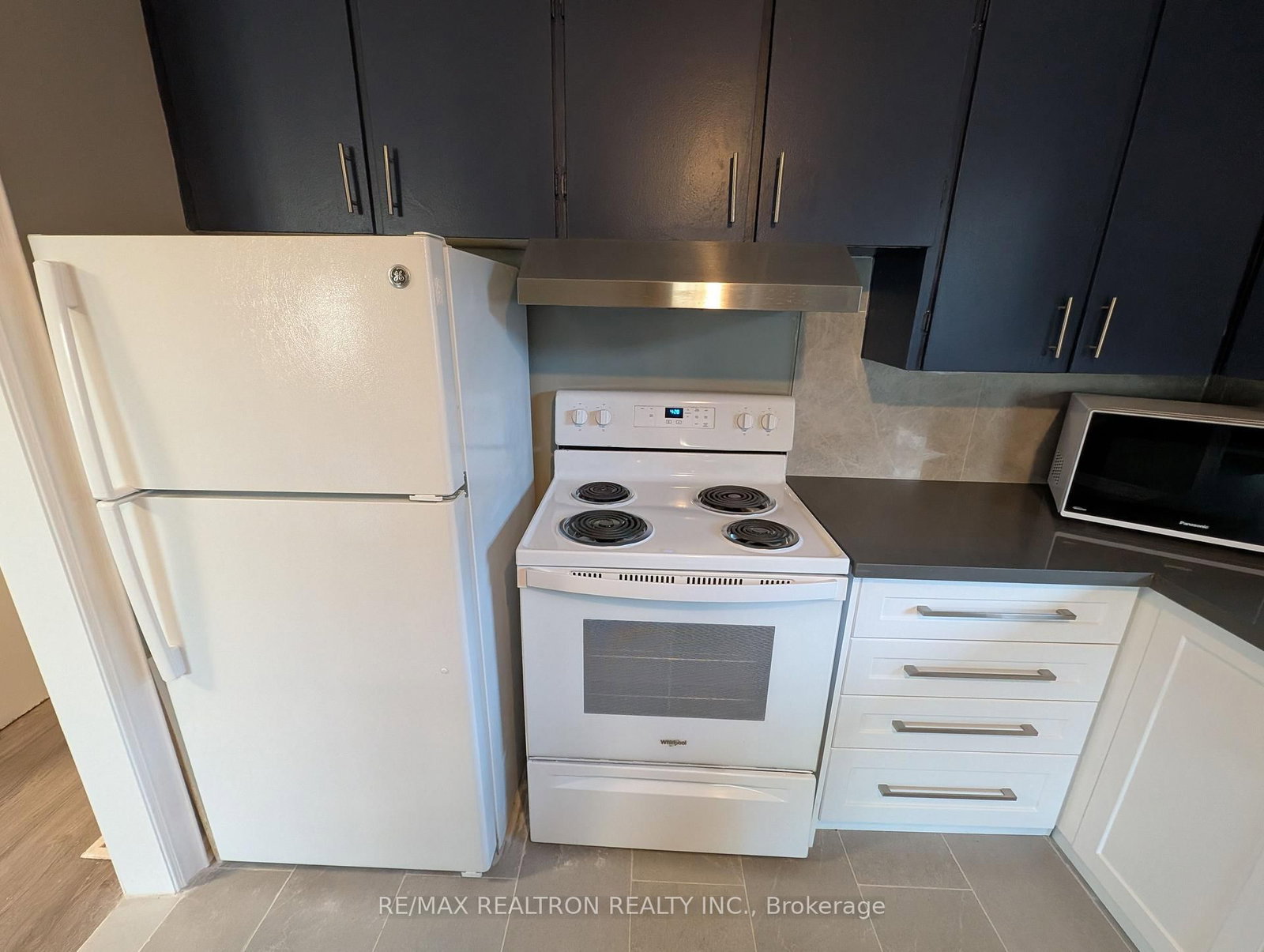 182 Church Street S - Photo 3