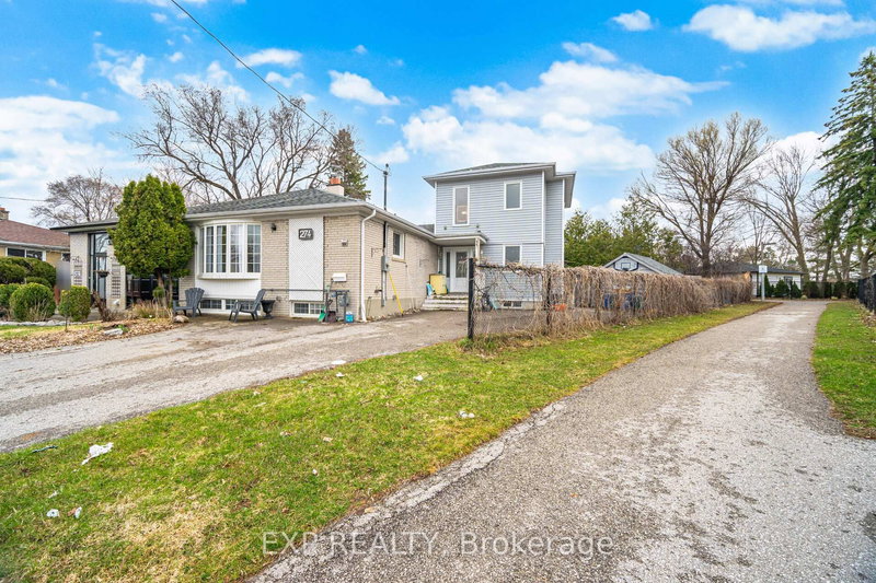 274 Demaine Cres, Richmond Hill, L4C 2W5 | Image 3