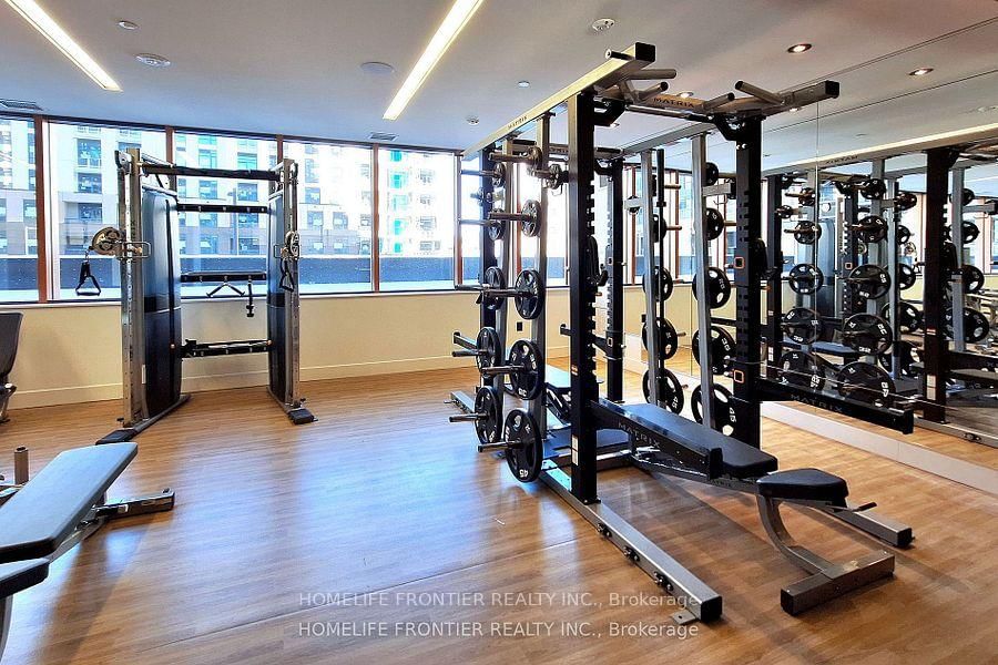 7950 Bathurst Street, Unit 318 - Photo 12