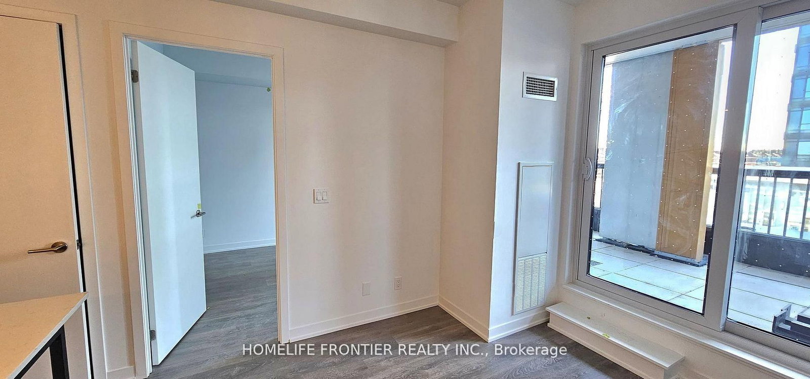 7950 Bathurst Street, Unit 318 - Photo 6