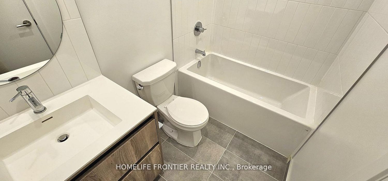 7950 Bathurst Street, Unit 318 - Photo 7