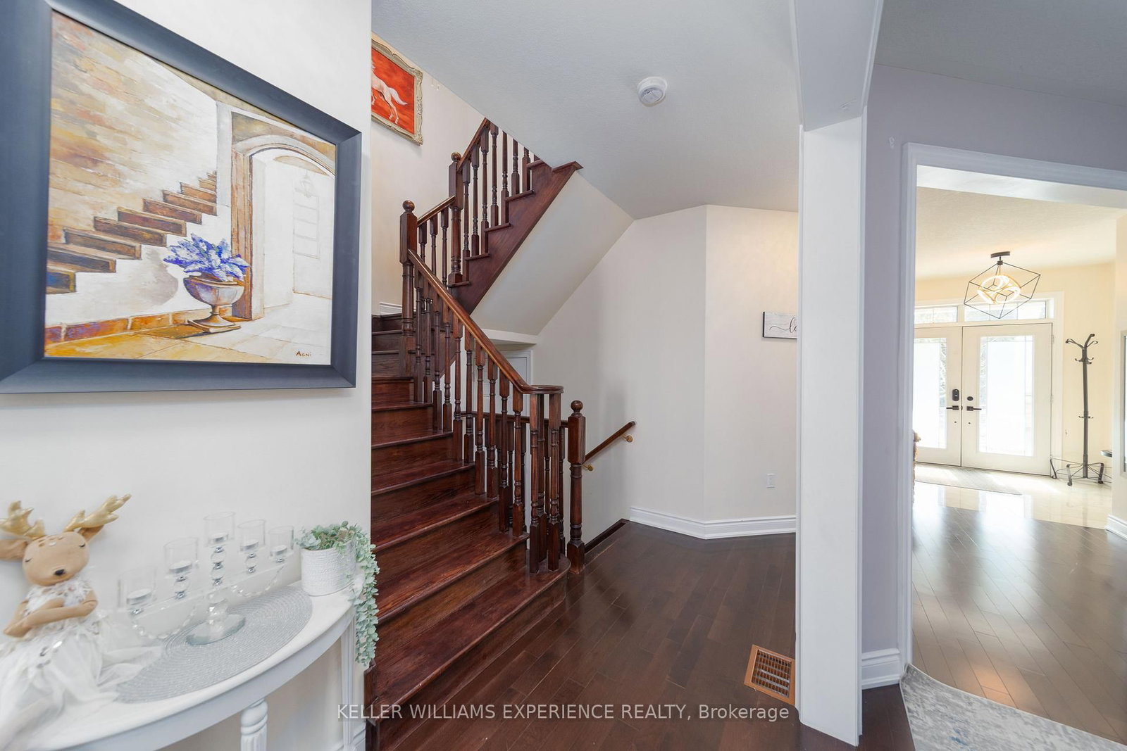 Detached House for sale at 121 Centre Street, Essa, Ontario, L0M 1B0 - Angus - MLS: N12997062