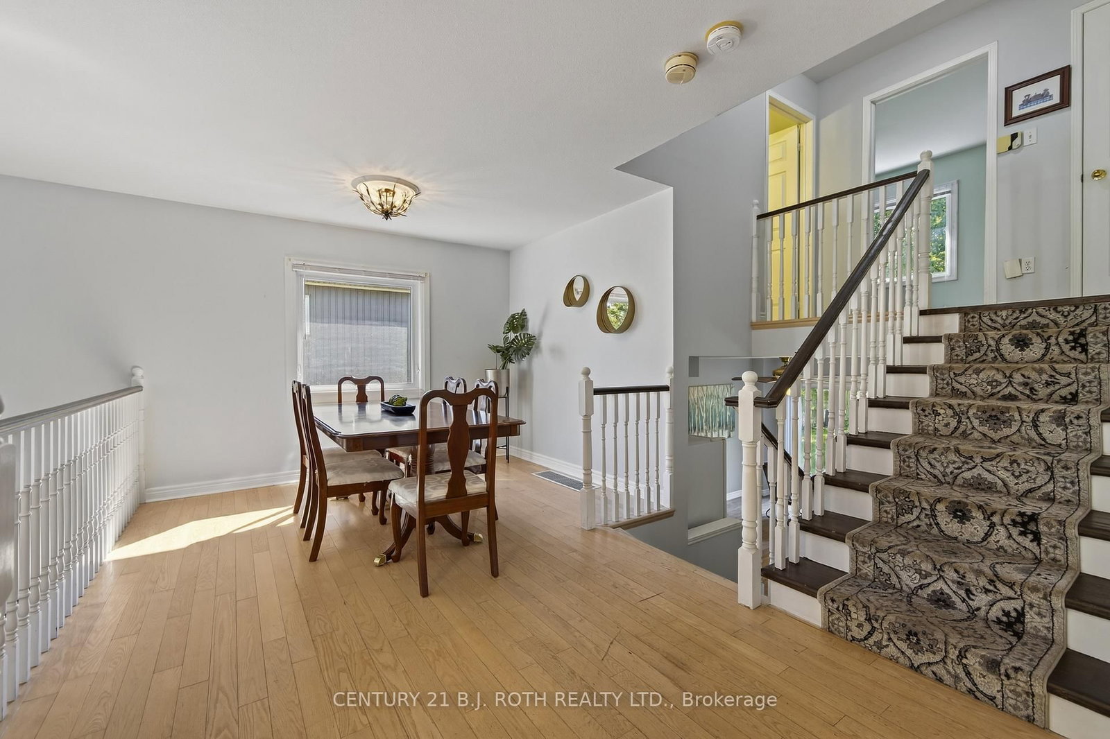 Detached House for sale at 1105 Goshen Road, Innisfil, Ontario, L9S 2B5 - Alcona - MLS: N12997126